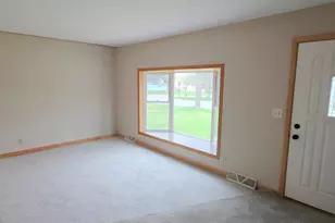 610 8th Ave SW, Little Falls, MN 56345 - Photo 13