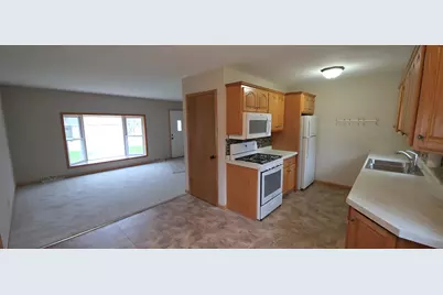 610 8th Avenue SW, Little Falls, MN 56345 - Photo 5