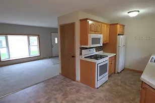 610 8th Ave SW, Little Falls, MN 56345 - Photo 5