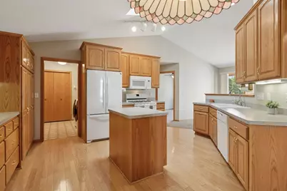10025 Northwood Lane N, Brooklyn Park, MN 55443 - Photo 17