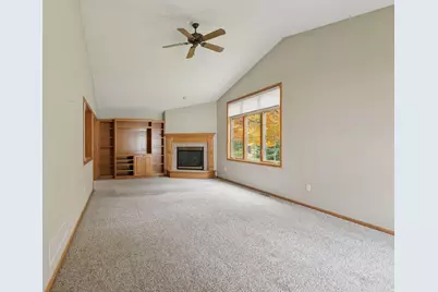 10025 Northwood Lane N, Brooklyn Park, MN 55443 - Photo 9
