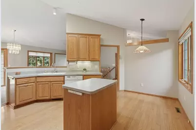 10025 Northwood Lane N, Brooklyn Park, MN 55443 - Photo 15