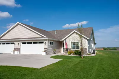 1827 S Cascade Street, Fergus Falls, MN 56537 - Photo 1