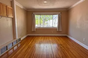423 W 31st St, Minneapolis, MN 55408 - Photo 11