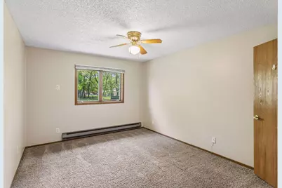5447 Babcock Trail #S206, Inver Grove Heights, MN 55077 - Photo 9