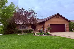 430 2nd St SE, Plainview, MN 55964 - Photo 1