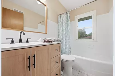 1015 Dionne Street, Roseville, MN 55113 - Photo 21