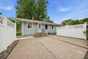 1015 Dionne St, Roseville, MN 55113 - Photo 27