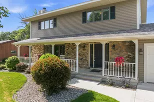 1203 22nd Ave SW, Austin, MN 55912 - Photo 3
