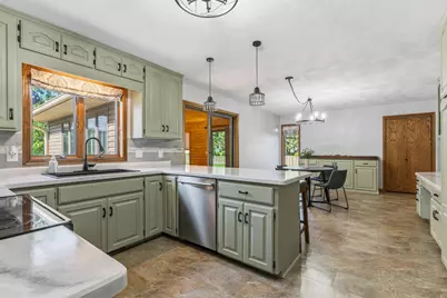 1203 22nd Avenue SW, Austin, MN 55912 - Photo 11