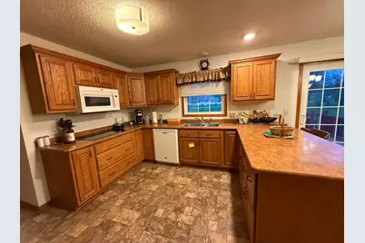 1228 Edgewood Drive, Thief River Falls, MN 56701 - Photo 5