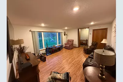 1228 Edgewood Drive, Thief River Falls, MN 56701 - Photo 3