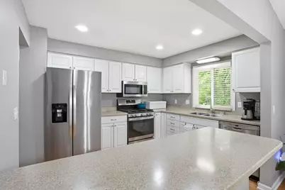 15074 Woodhill Trail, Eden Prairie, MN 55346 - Photo 9