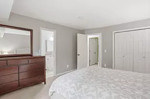 15074 Woodhill Trail, Eden Prairie, MN 55346 - Photo 17