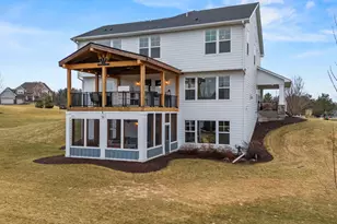 710 Crest Curve, Hudson, WI 54016 - Photo 45