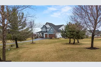 710 Crest Curve, Hudson, WI 54016 - Photo 5
