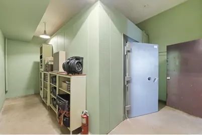 612 N Brown Street, Winthrop, MN 55396 - Photo 21