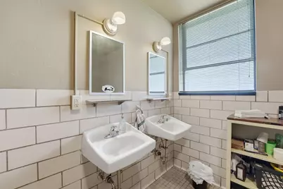 612 N Brown Street, Winthrop, MN 55396 - Photo 9