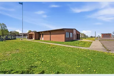 612 N Brown Street, Winthrop, MN 55396 - Photo 25