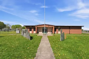 612 N Brown St, Winthrop, MN 55396 - Photo 23