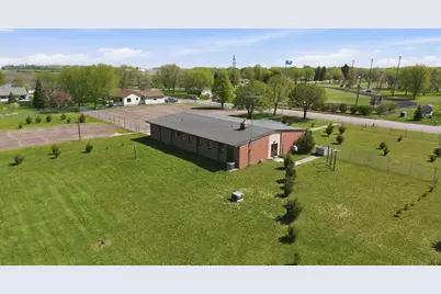 612 N Brown Street, Winthrop, MN 55396 - Photo 27