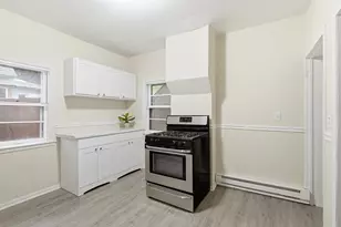 256 Rose Ave W, Saint Paul, MN 55117 - Photo 9