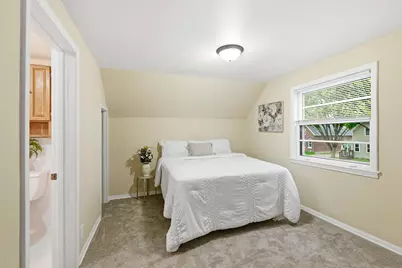 256 Rose Avenue W, Saint Paul, MN 55117 - Photo 15