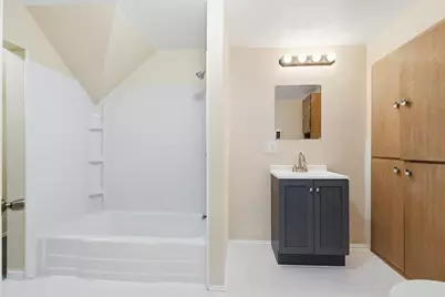 256 Rose Avenue W, Saint Paul, MN 55117 - Photo 17