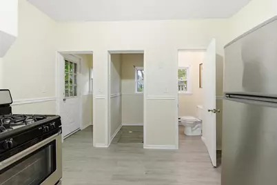 256 Rose Avenue W, Saint Paul, MN 55117 - Photo 11