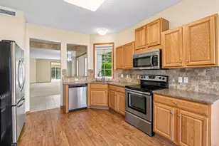 1692 Oakbrooke Way, Eagan, MN 55122 - Photo 13