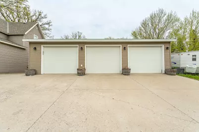 200 5th Avenue SE, Pelican Rapids, MN 56572 - Photo 7