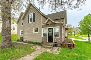 200 5th Ave SE, Pelican Rapids, MN 56572 - Photo 1