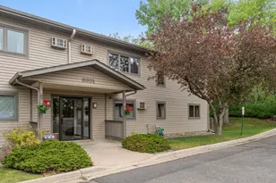 6601 Buckley Cir, Inver Grove Heights, MN 55076 - Photo 1