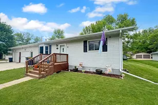 2760 Oak Ave, Slayton, MN 56172 - Photo 1