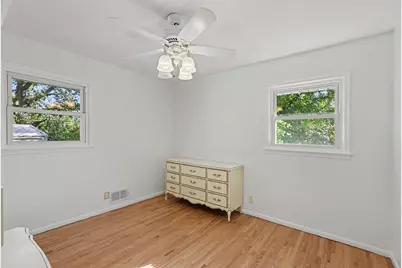2050 Farrington Street, Roseville, MN 55113 - Photo 17