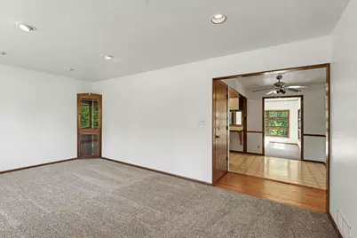 2050 Farrington Street, Roseville, MN 55113 - Photo 3