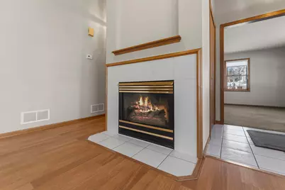 809 Ivy Lane, Eagan, MN 55123 - Photo 9