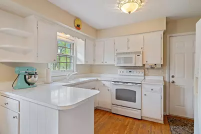 9024 47 1/2 Avenue N, New Hope, MN 55428 - Photo 5