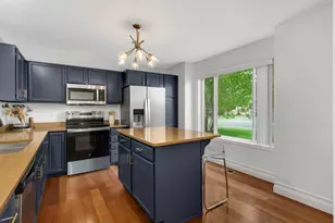 229 Arabian Ave W, Shakopee, MN 55379 - Photo 3