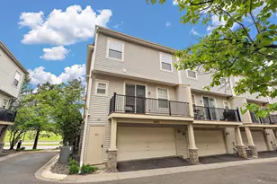 8262 Labont Way, Eden Prairie, MN 55344 - Photo 3