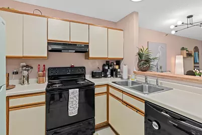 7631 Edinborough Way #5213, Edina, MN 55435 - Photo 5