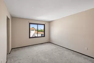 605 Portland Dr E, Burnsville, MN 55337 - Photo 25