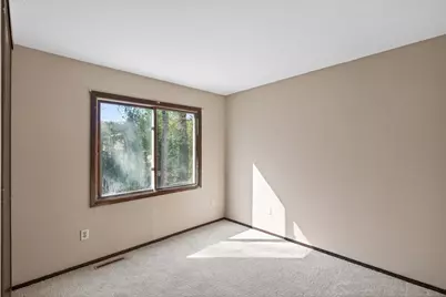605 Portland Drive E, Burnsville, MN 55337 - Photo 23