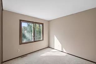 605 Portland Dr E, Burnsville, MN 55337 - Photo 23