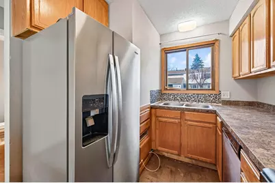 605 Portland Drive E, Burnsville, MN 55337 - Photo 13