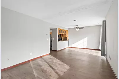 605 Portland Drive E, Burnsville, MN 55337 - Photo 9