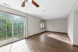 605 Portland Dr E, Burnsville, MN 55337 - Photo 5