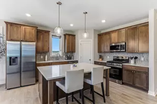 2080 Ridgepointe Dr, Hastings, MN 55033 - Photo 9