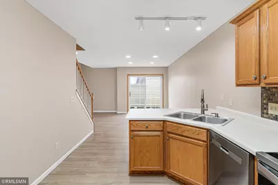 1900 Hawthorne Point, Hudson, WI 54016 - Photo 17
