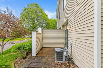 1900 Hawthorne Point, Hudson, WI 54016 - Photo 33